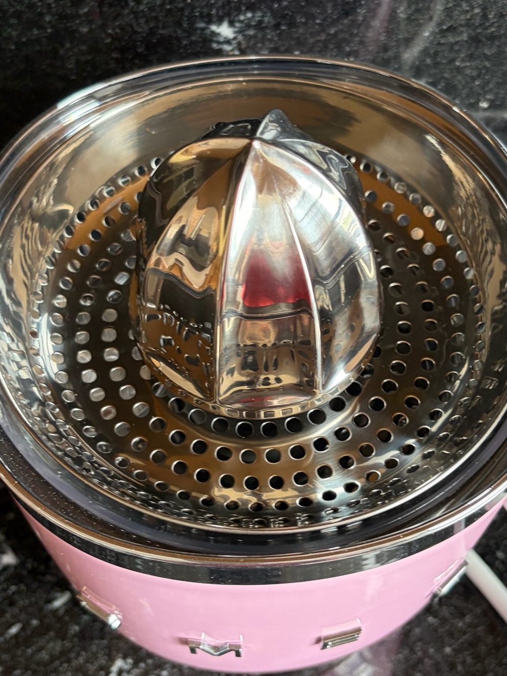 SMEG Pink Citrus Juicer - Retro-Style Kitchen Tool NEVER USED - Picture 4 of 6